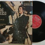 DelilahTomJonesUsedVinylLPRecord_image0_1698662256671.jpg