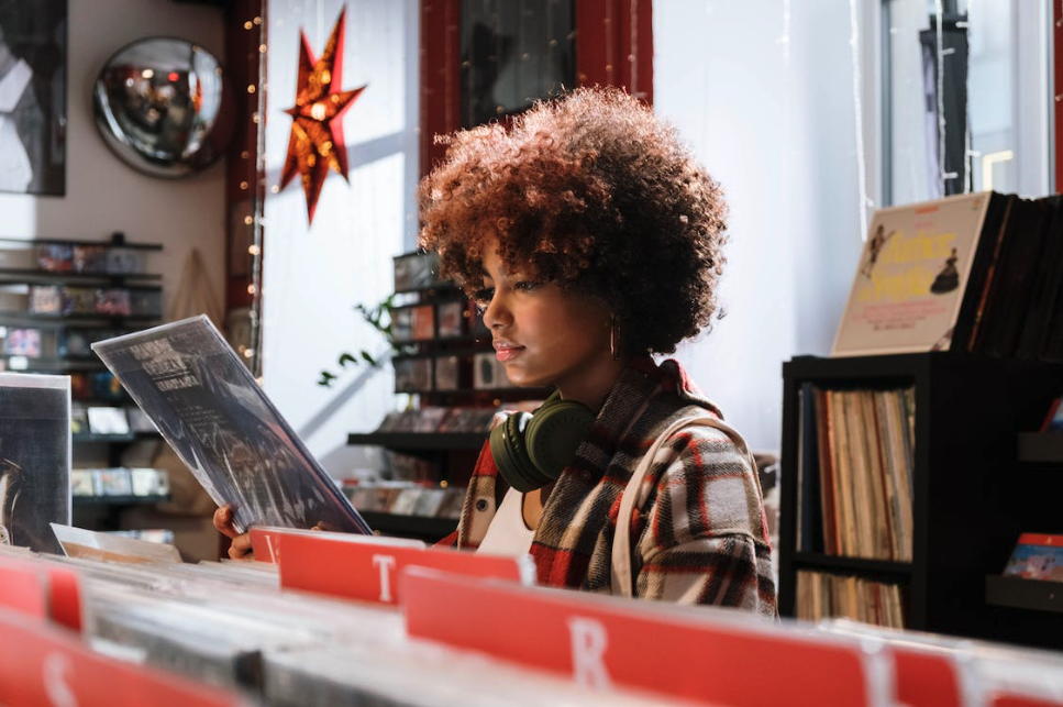 A Beginner’s Guide to Collecting Vinyl Records: Your Journey into Timeless Music