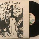 PlanetWavesBobDylanUsedVinylLPRecord_image0_1703079080682.jpg