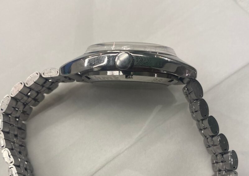 hmt Kohinoor Para Shock 17 Jewels Modified -  Preowned Watch - Image 4