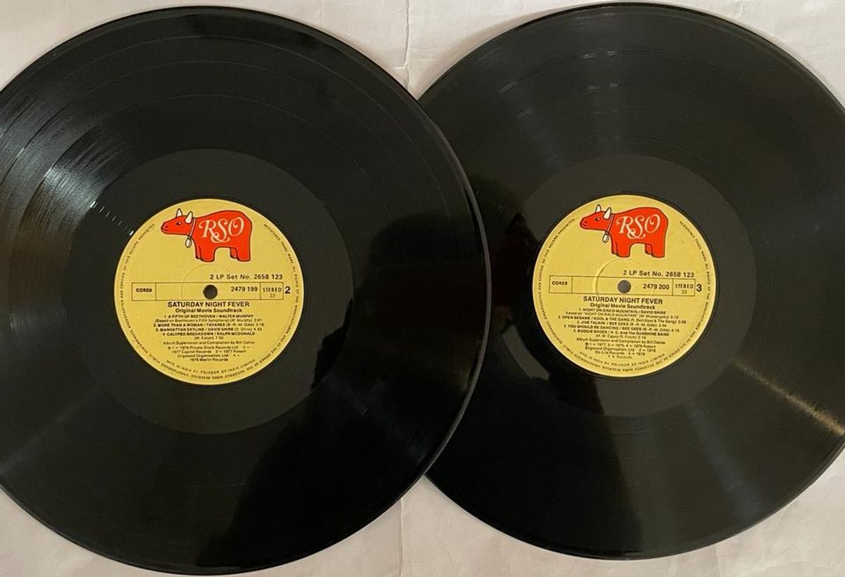 SaturdayNightFeverTheOriginalMovieSoundTrackVariousUsedVinylLPRecordVG_image3_1712048984993.jpg