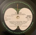 TheBeatlesTheBeatlesUsedVinylLPRecordVG_image0_1713362708909.jpg