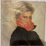 TotallyHotOliviaNewtonJohnUsedVinylLPRecordVG_image0_1713877274358.jpg