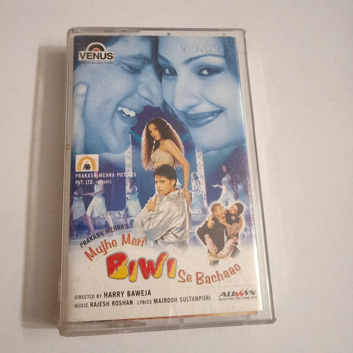 Mujhe Meri Biwi Se Bachao - Various  Used Audio Cassette