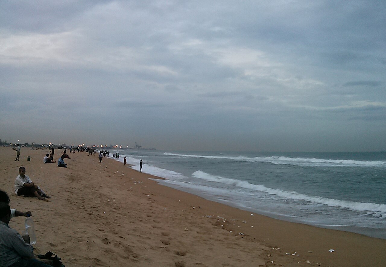 Marina Beach Chennai – buy vinyl records CDs cassettes